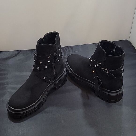 BRAND NEW SHU SHOP STUDDED SOFT FAUX SUEDE CHUNKY LUG SOLE BOOT - Picture 4 of 15